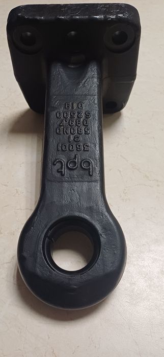 Zaczep doczołowy fi40 M16 rozstaw 110x100