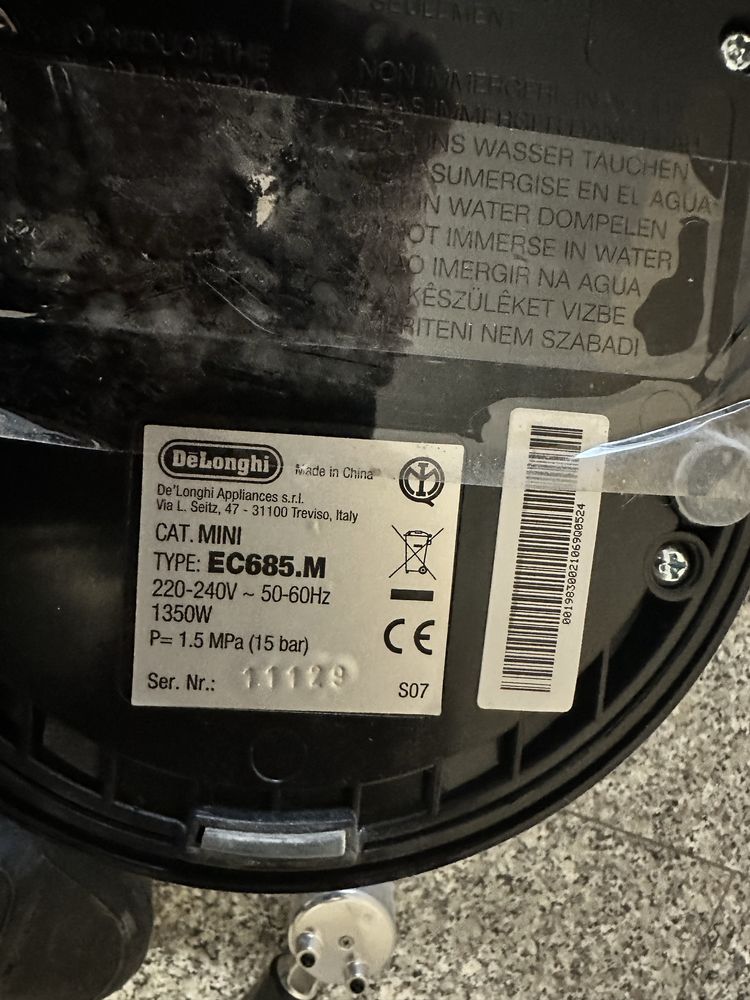 Ekspres ciśneniowy DE LONGHI EC 685.M