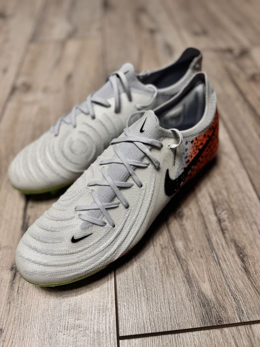 Футбольні бутси Nike