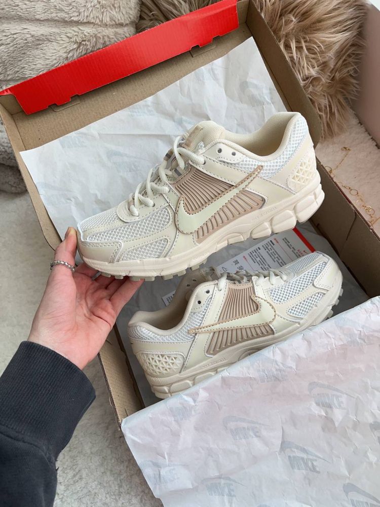 Nike zoom vomero 5 beige найк найки зум вомеро бежеві беж