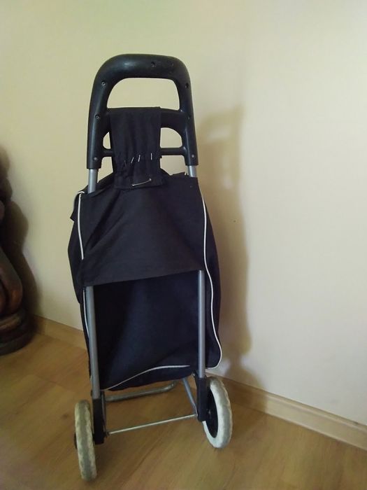 Wózek na zakupy z torbą