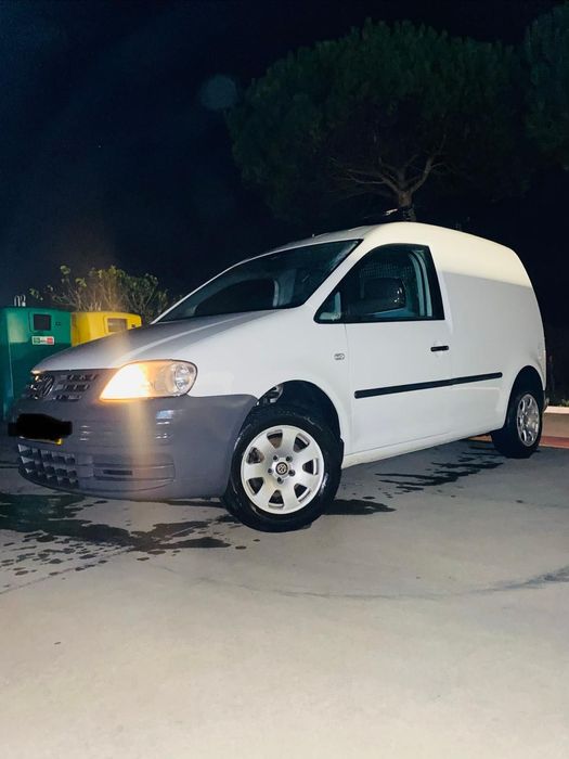 VW Caddy 1.9 TDI impecável