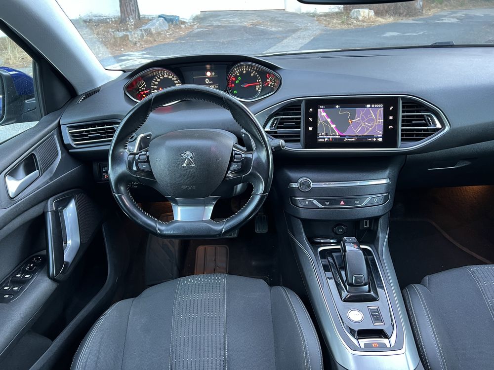 Peugeot 308 1.5 HDI 130 cv Active Caixa Automática