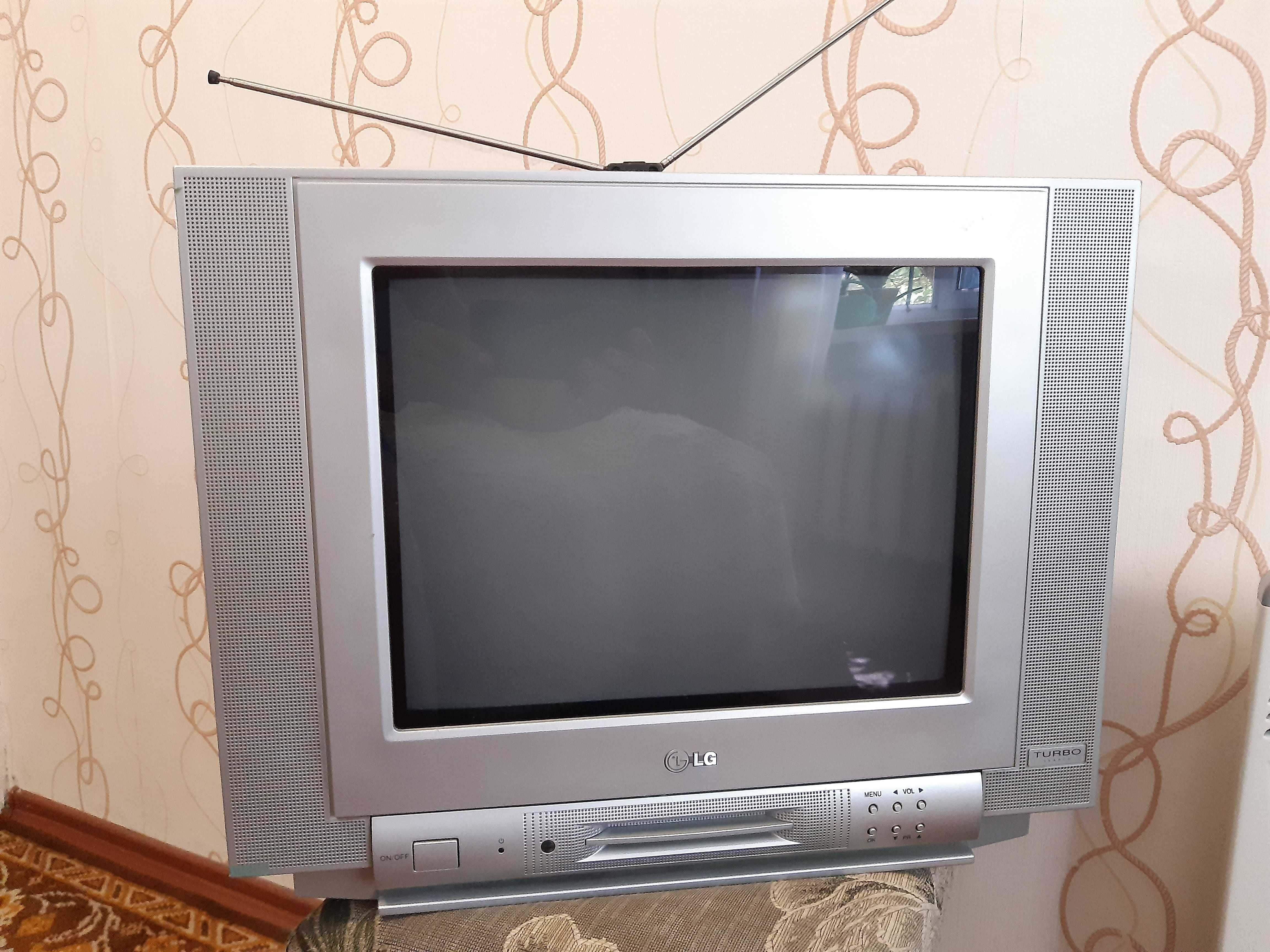 Телевизор LG 15Q9RB