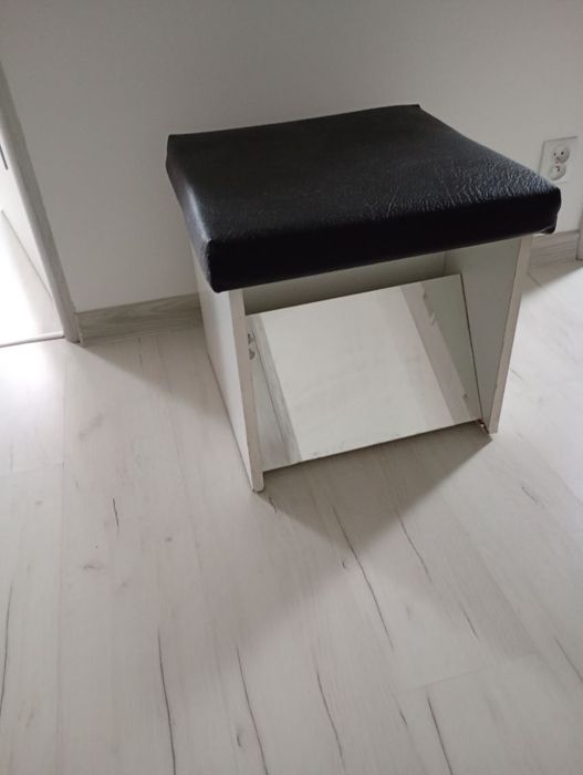 Pufa do przedpokoju