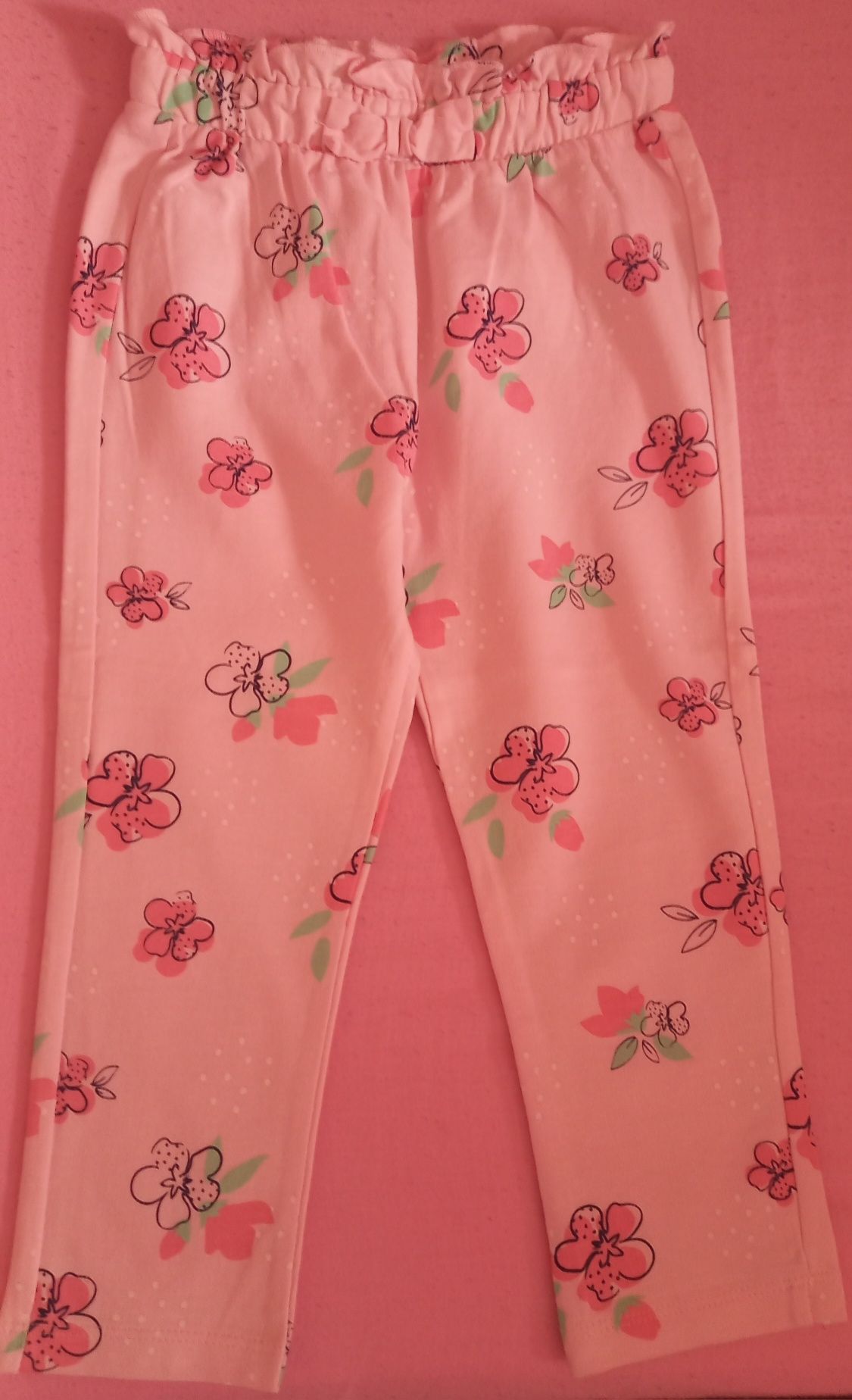Nowe sliczne spodnie dziewczece pudrowy roz w kwiaty 98