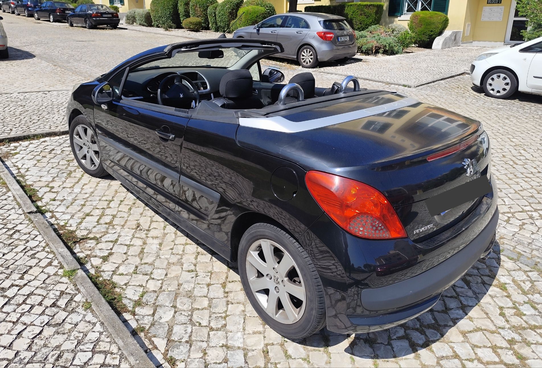 Peugeot 207 1.6 HDi FAP Cabrio com poucos KMS