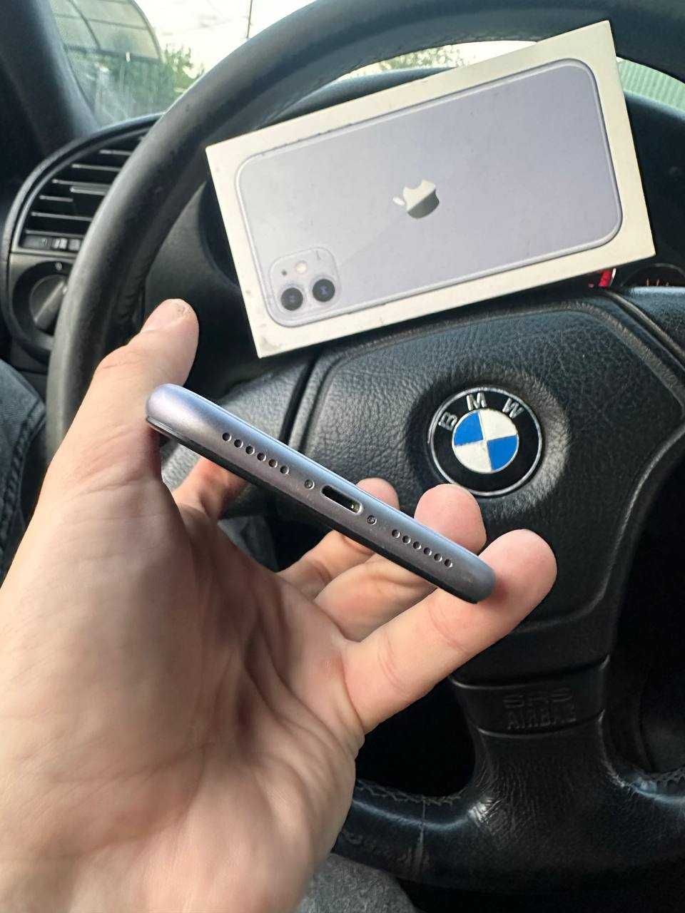 Apple iPhone 11 в идеале 0полный комплект