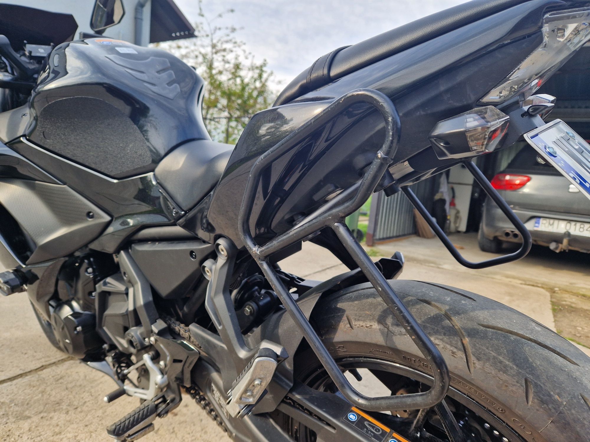 Stelaże pod kufry sakwy boczne Kawasaki Ninja Z 650