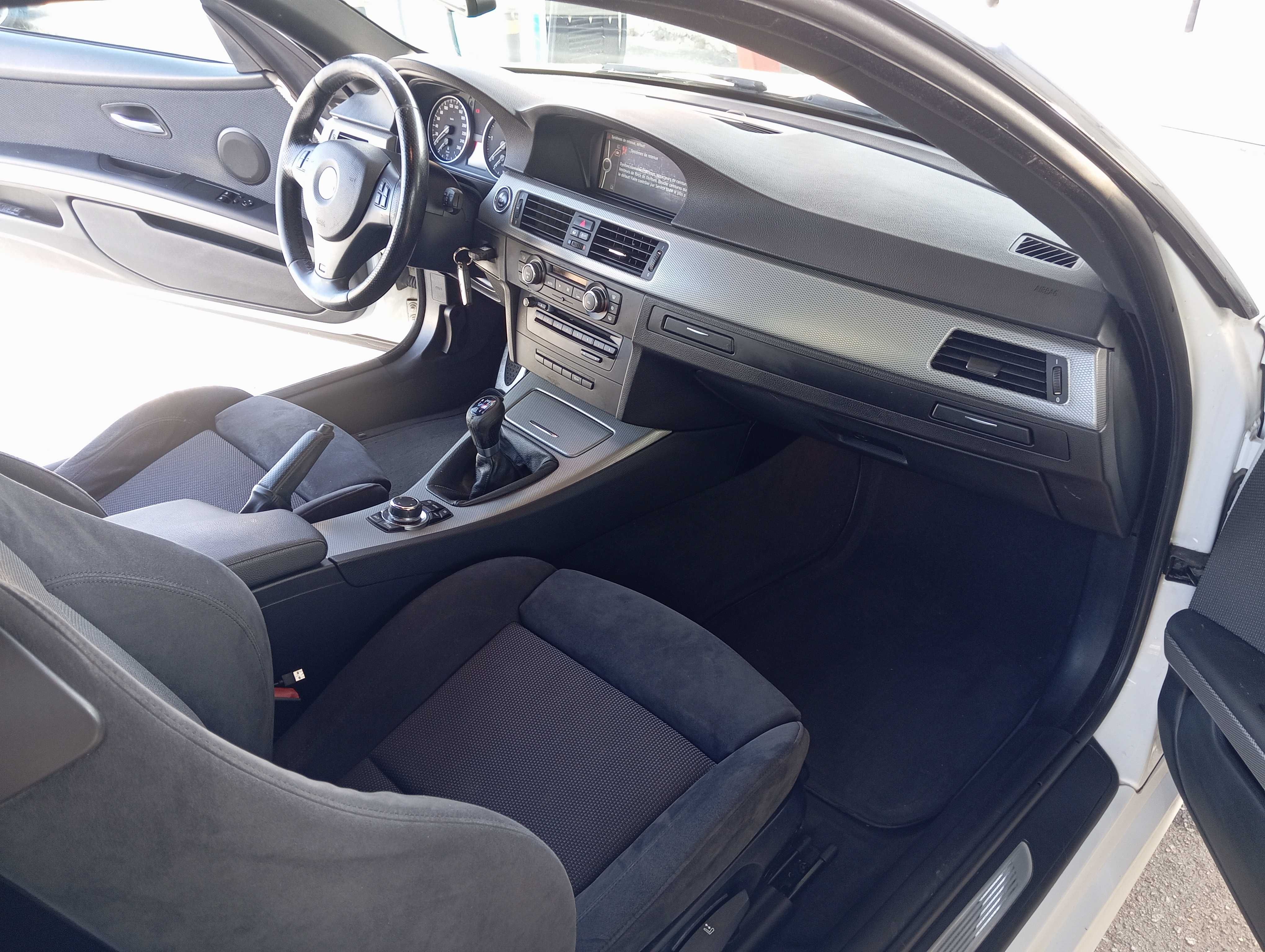 BMW 320D 2012 LCI pack M interior e exterior