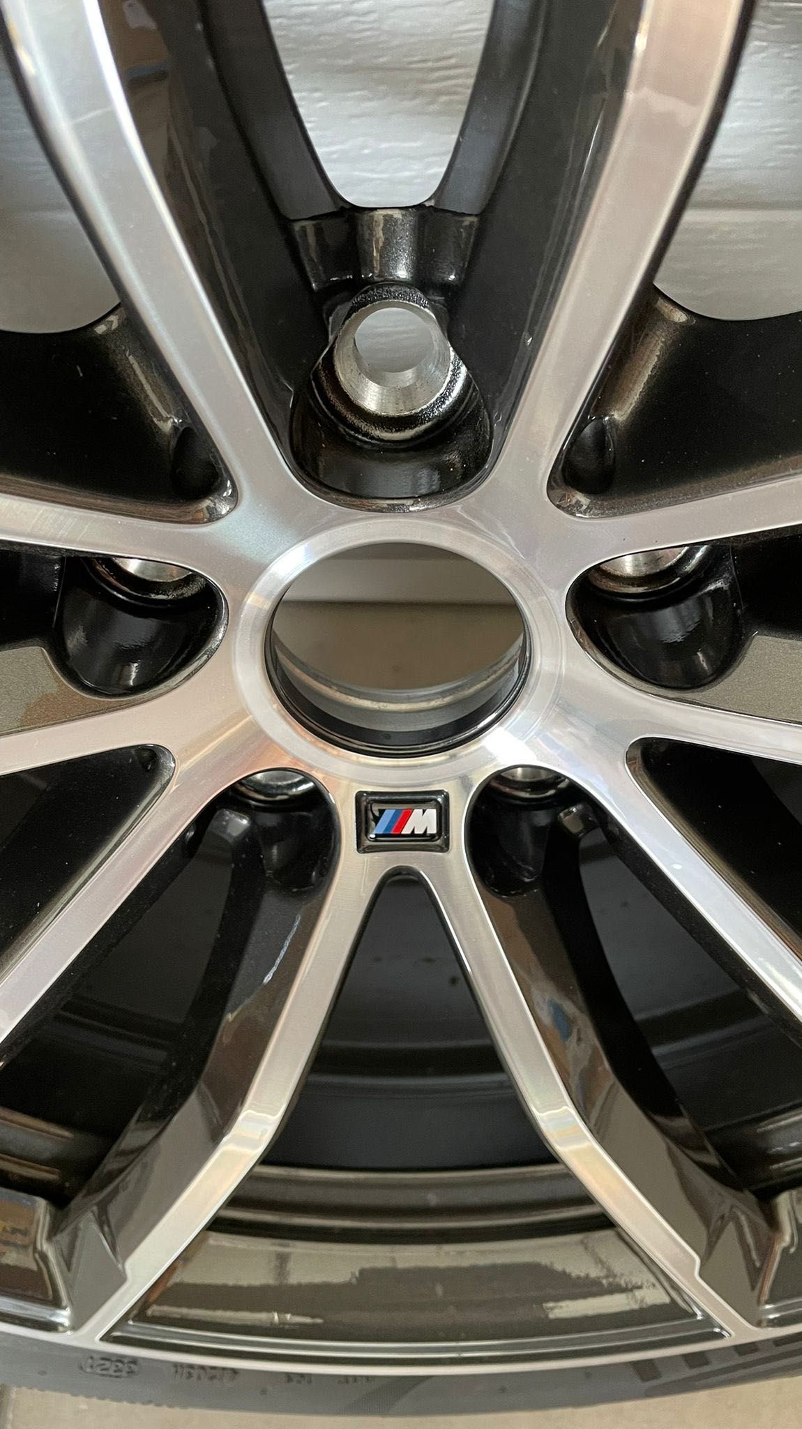 Jantes BMW M 18" originais NUNCA USADAS com pneus NOVOS