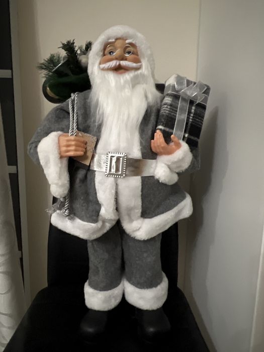 Pai natal  vestuario cinza