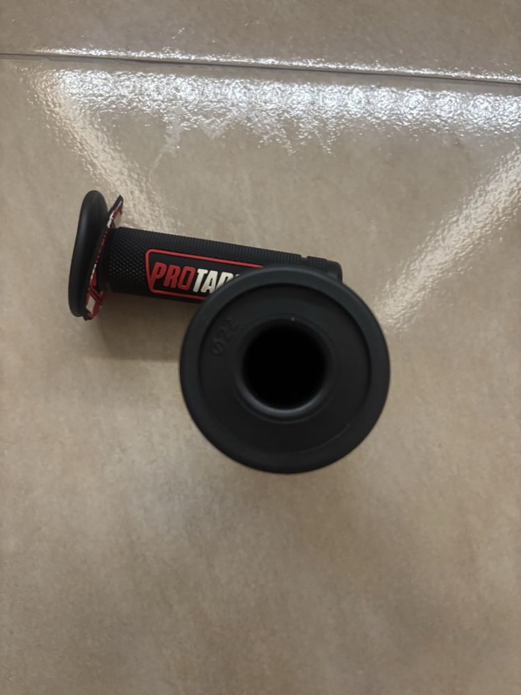 Uchywty kierownicy, gripy Pro Taper Nowe