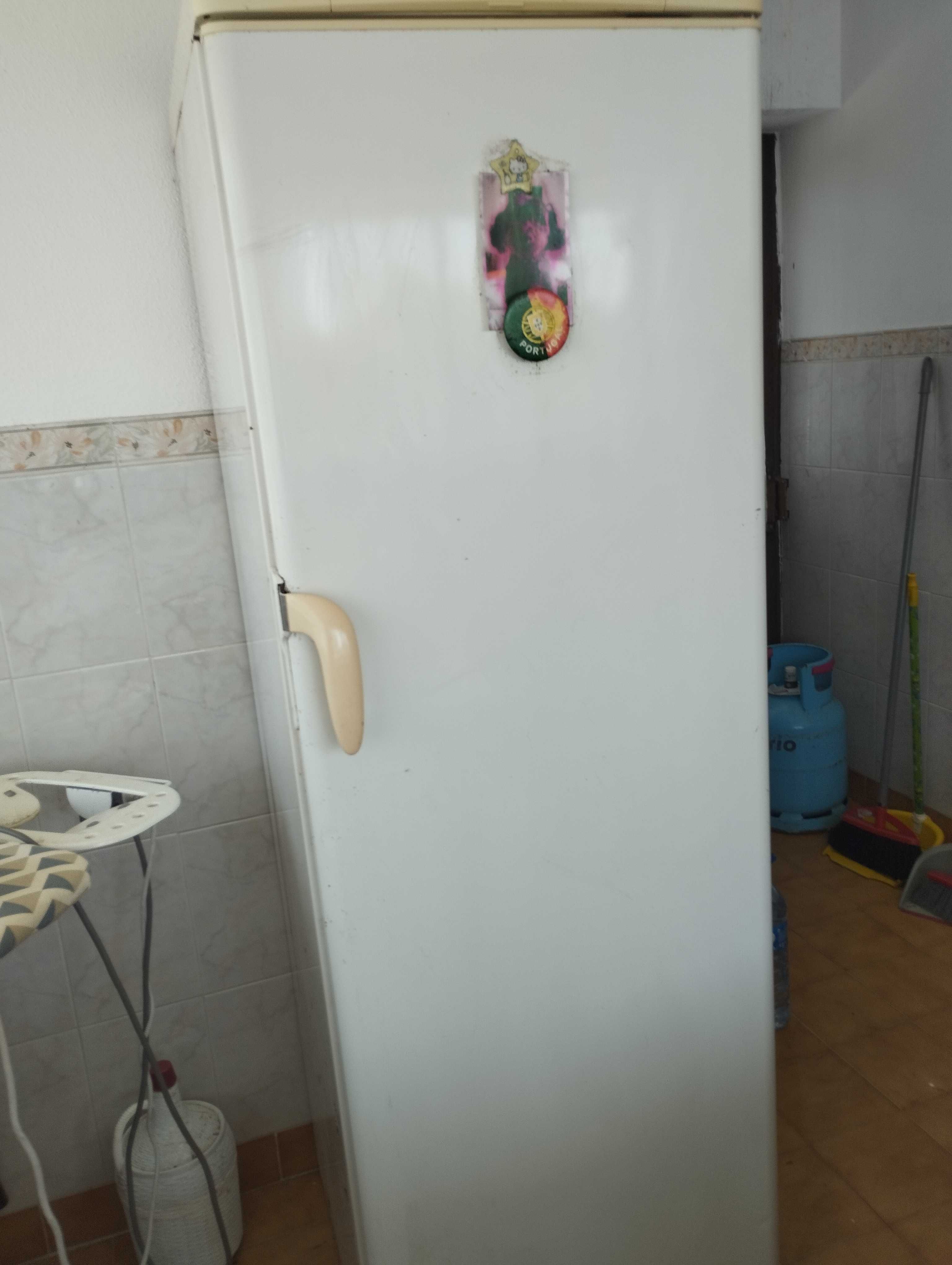 Arca Electrolux a funcionar perfeitamente