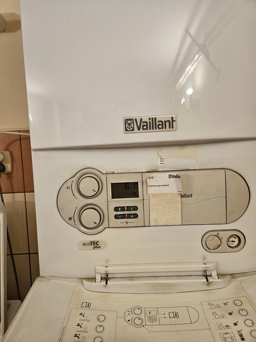 Sprzedam kocioł dwufunkcyjny Vaillant  ecotec plus VCW PL 296 3-5 R3