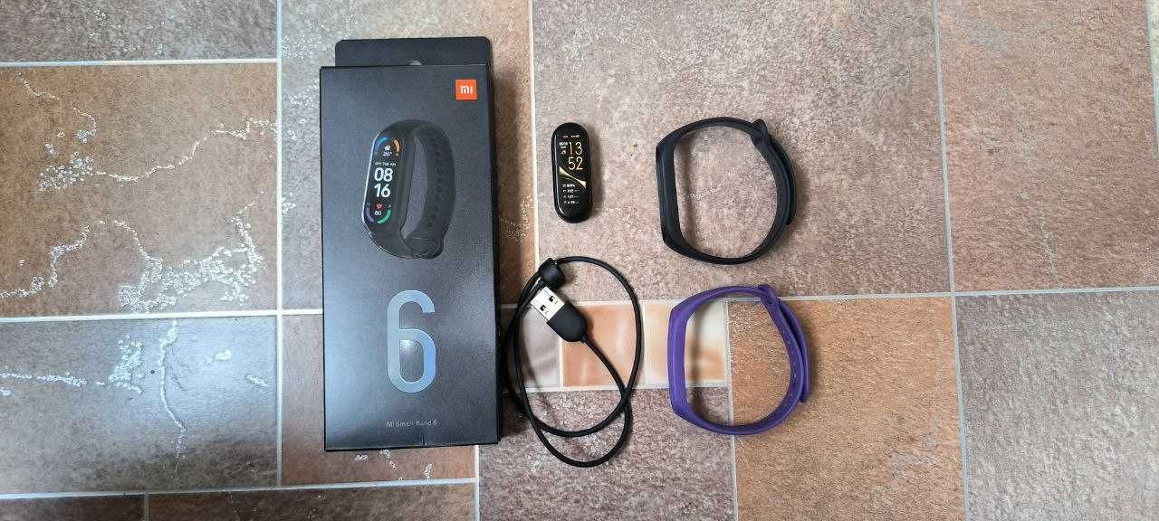 Фітнес браслет Xiaomi Mi Band 6 + ремінці в подарунок