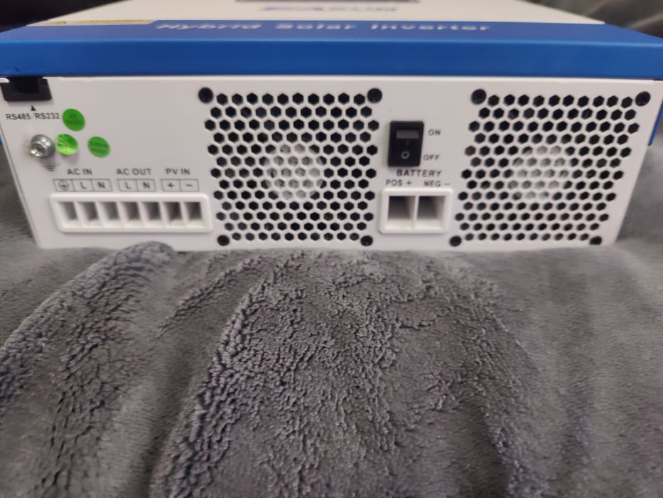 Sprzedam Falownik EA Sun 4kW