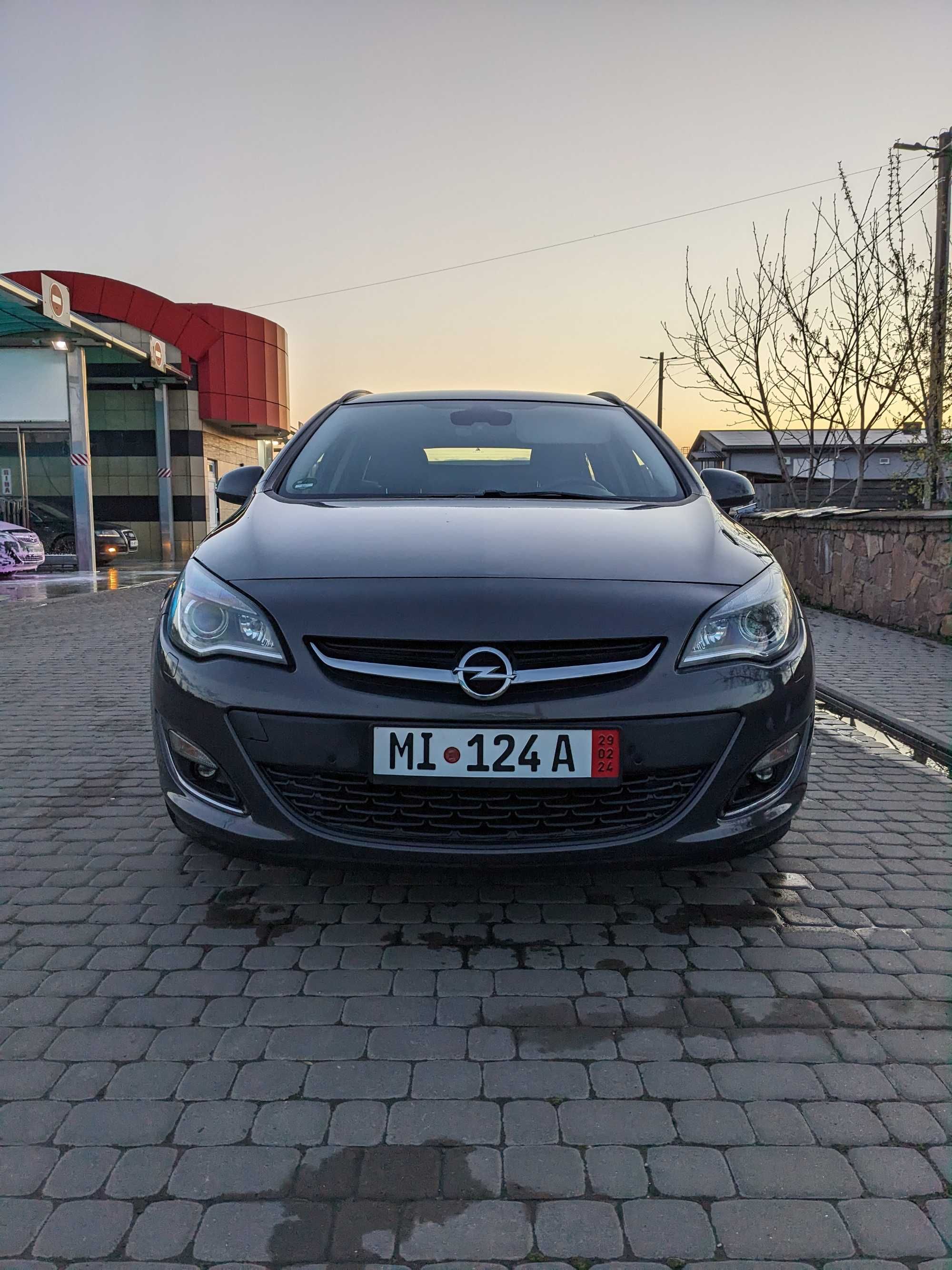 opel astra j 2013