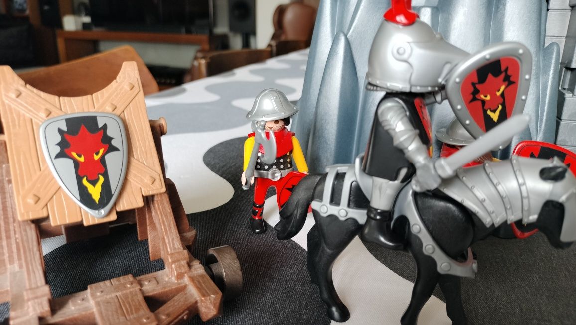 Playmobil Castelo da Rocha do Dragão