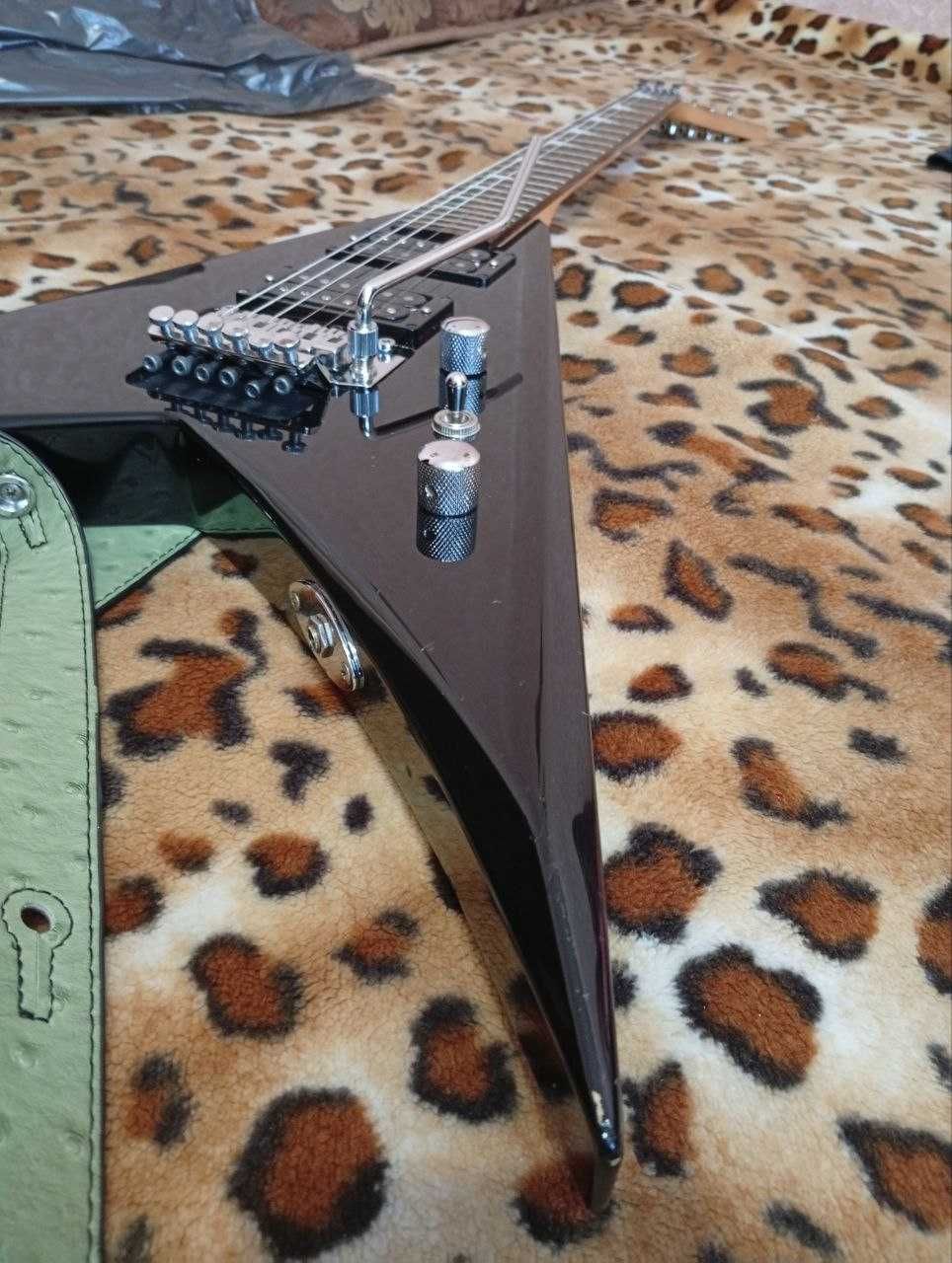 Електрогітара Jackson King V KVX10 Японія
