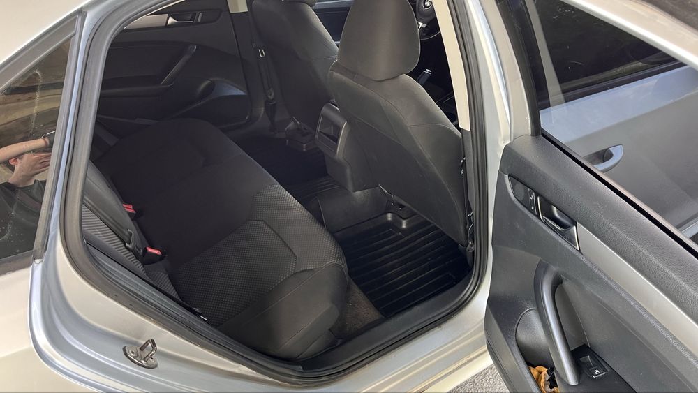 Продам Volkswagen Passat 2,5 , 2011 год ,автомат, газ4