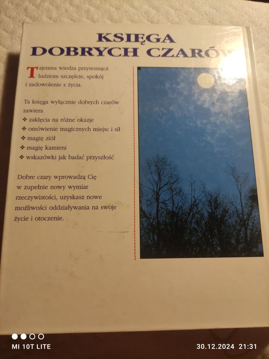 " Księga dobrych czarów"
