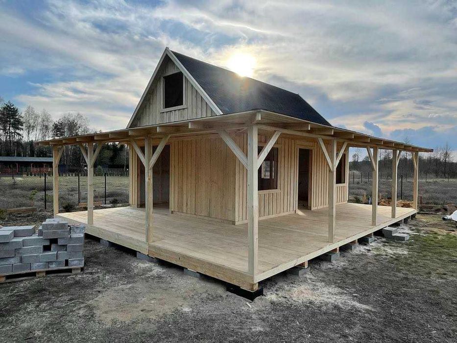 Drewniany domek 7 X 5 z poddaszem użytkowym - NOWY