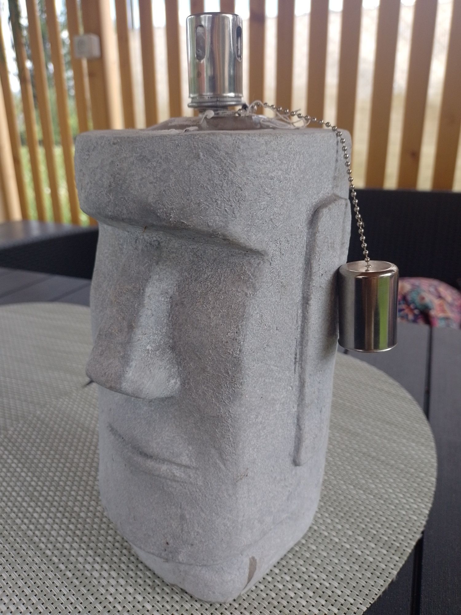 Lampa naftowa -betonowa