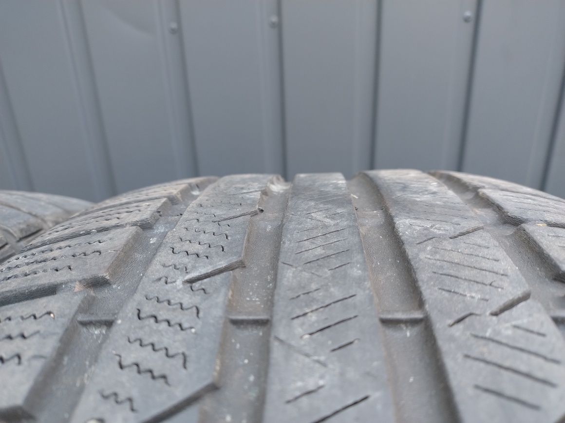 Komplet opon zimowych M+S 245/40R18 Continental