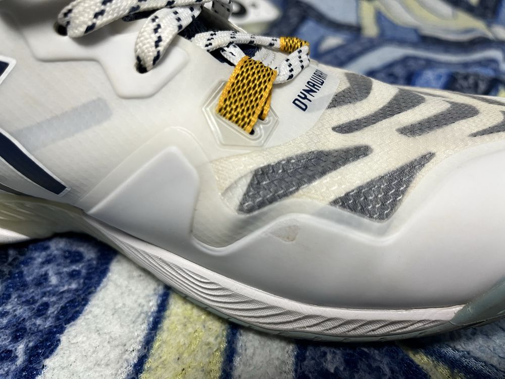 Волейбольні кросівки Asics Metarise