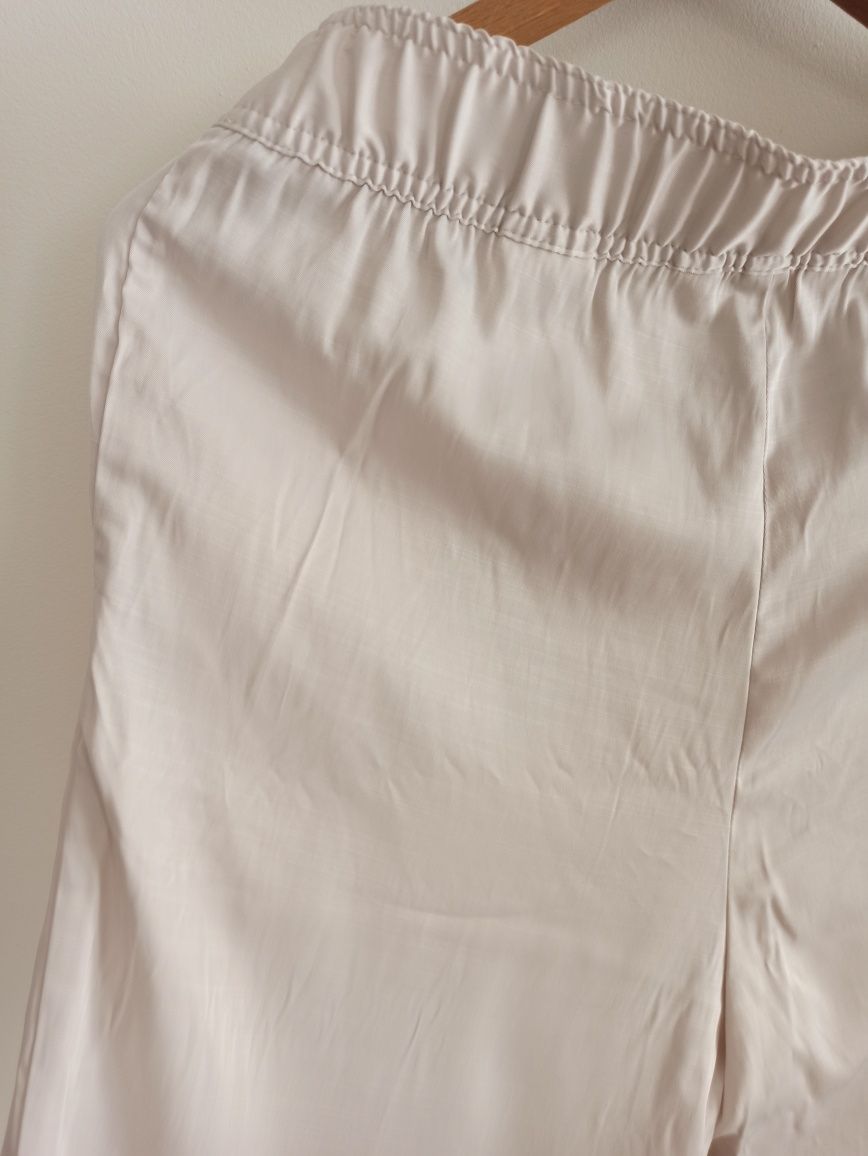 Beżowe satynowe spodnie z wiskozy na gumce H&M S/36 M/38  wygodne luźn