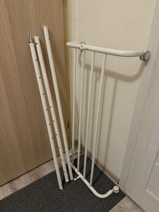 Wieszak biały na ubrania IKEA