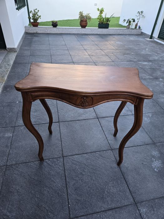 Mesa de jogo dobrável