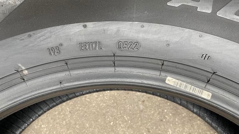 oc.8839 Opony 215/65R17 Pirelli AllSeason SF2 2szt RUDA ŚLĄSKA