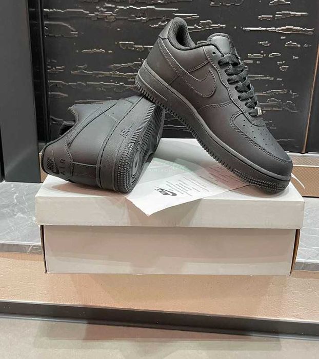 Butymęskie Nike Air force 1 czarny Obuwie sportowe Roz.44