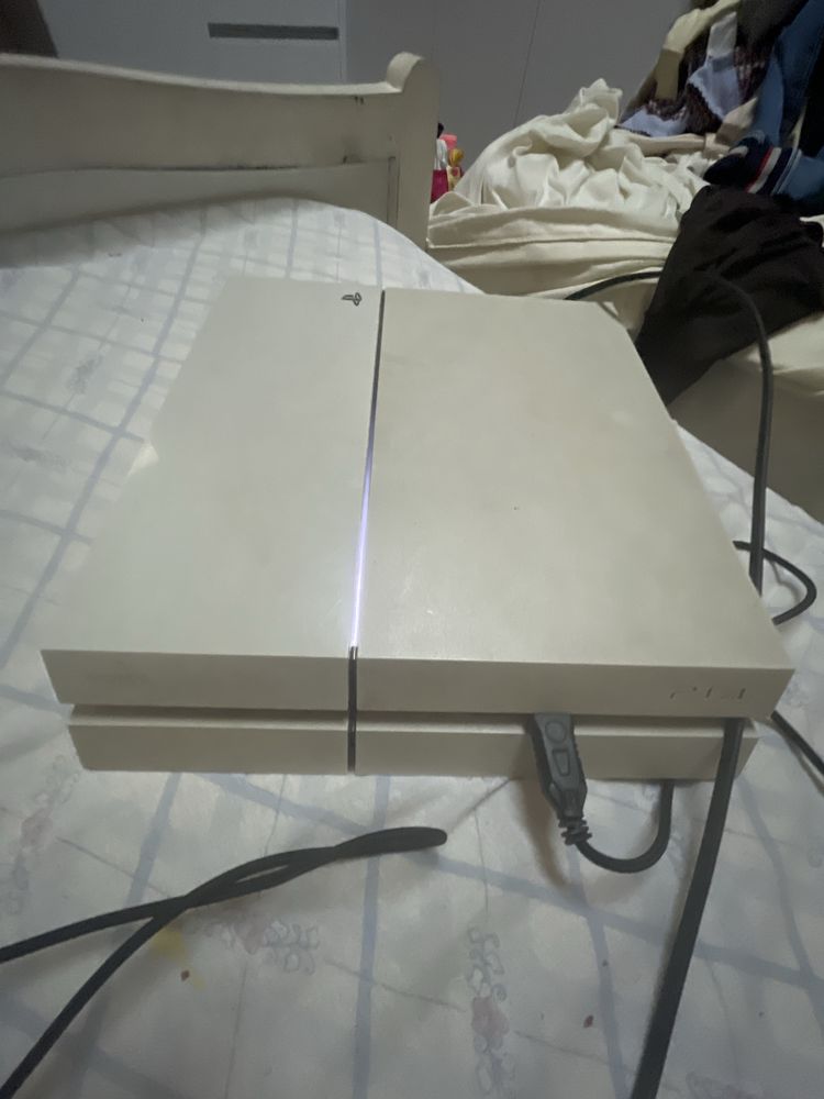 Ps4 fat branca..