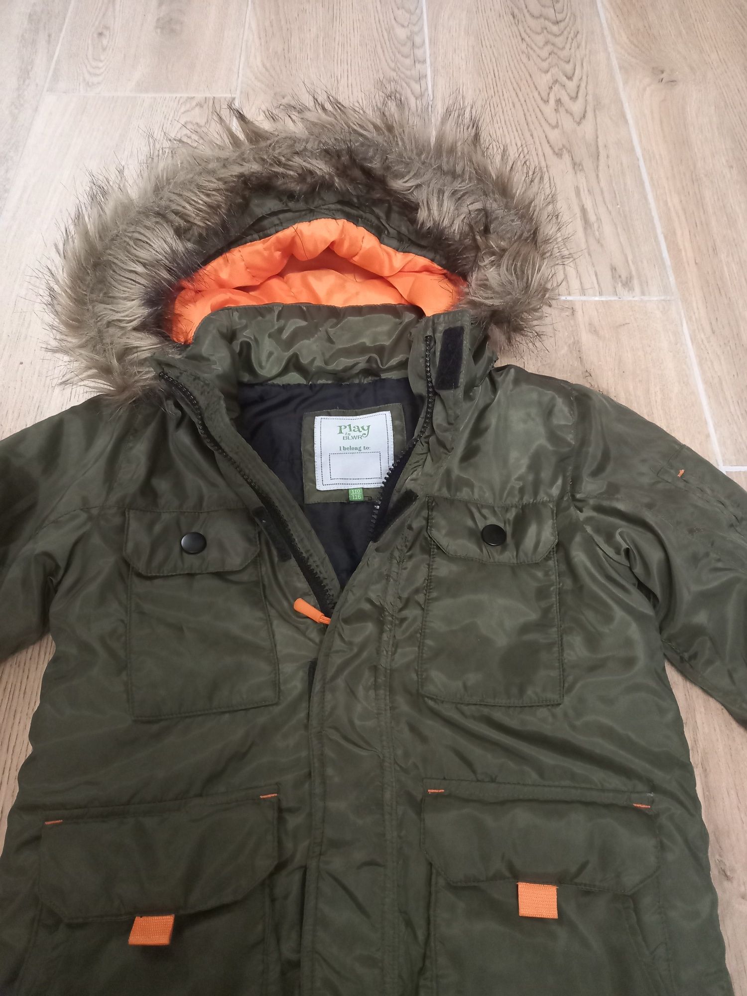 Jesienna parka z kapturem khaki 110/116 + czapka fila