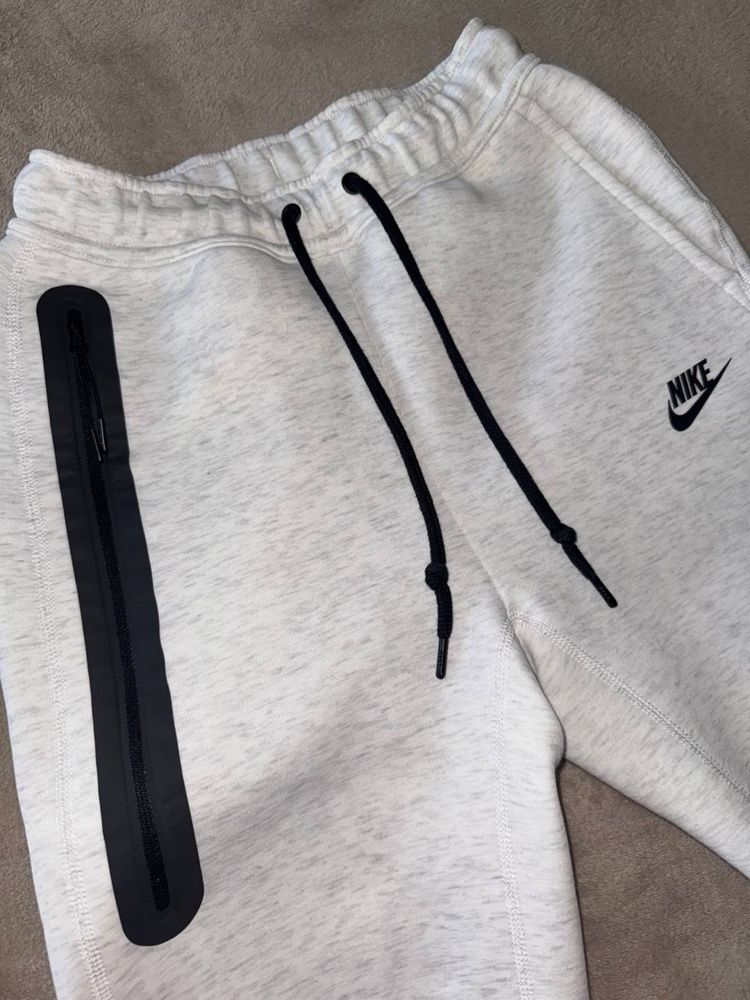 Штани Nike Tech Fleece, оригинал, XS