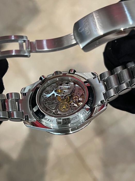 Omega Speedmaster MoonWatch Professional