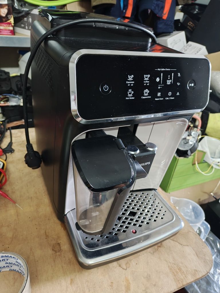 Ekspres do kawy PHILIPS LatteGo z systemem mleka