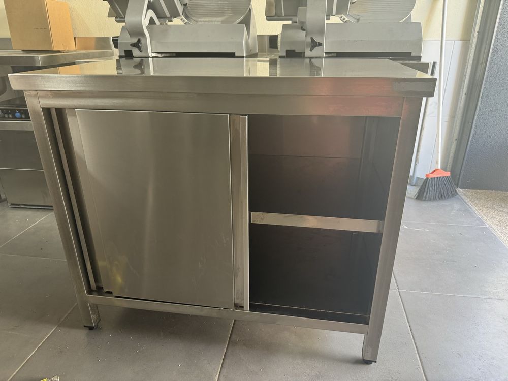 Armário em inox louceiro , bancada trabalho