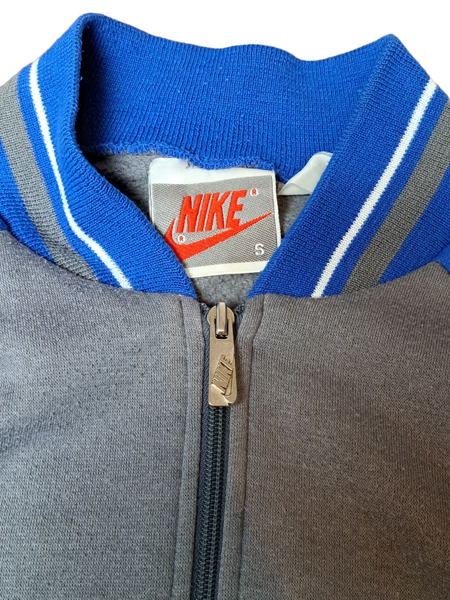 Niebiesko - szara Bluza Bomberka Nike z lat 90s, Adidas Asics Reebok