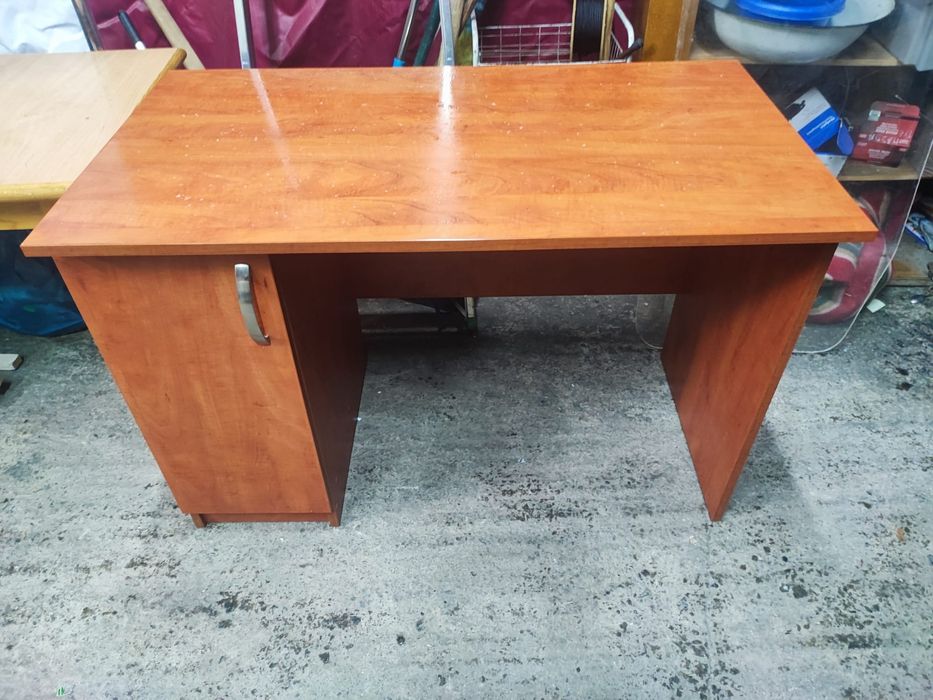 Biurko stan bdb ładne konkretne polecam