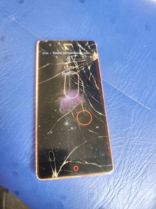 ZTE Nubia Z17  разбитый
