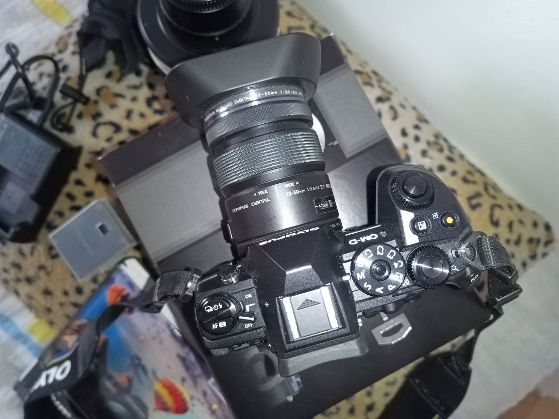 Olympus OM-D EM-1 MARK III + 12-50 EZ MSC + 500mm WALIMEX 5400 ujęć