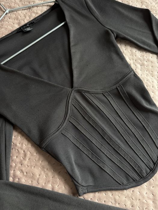 damski top z długim rękawem