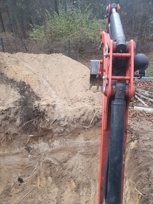 Usługi minikoparką.