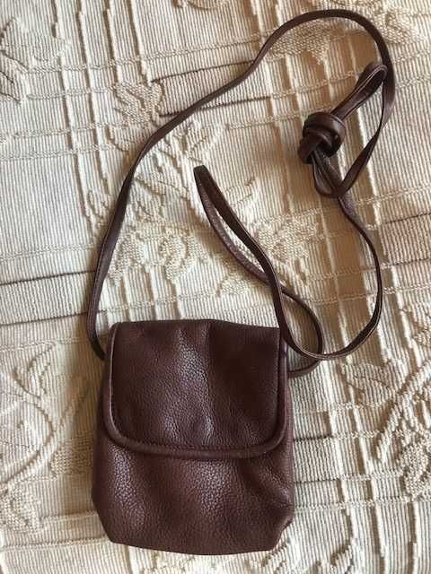 Dwie torebki damskie -młodzieżowa na ramię, i do ręki na łańcuszkach