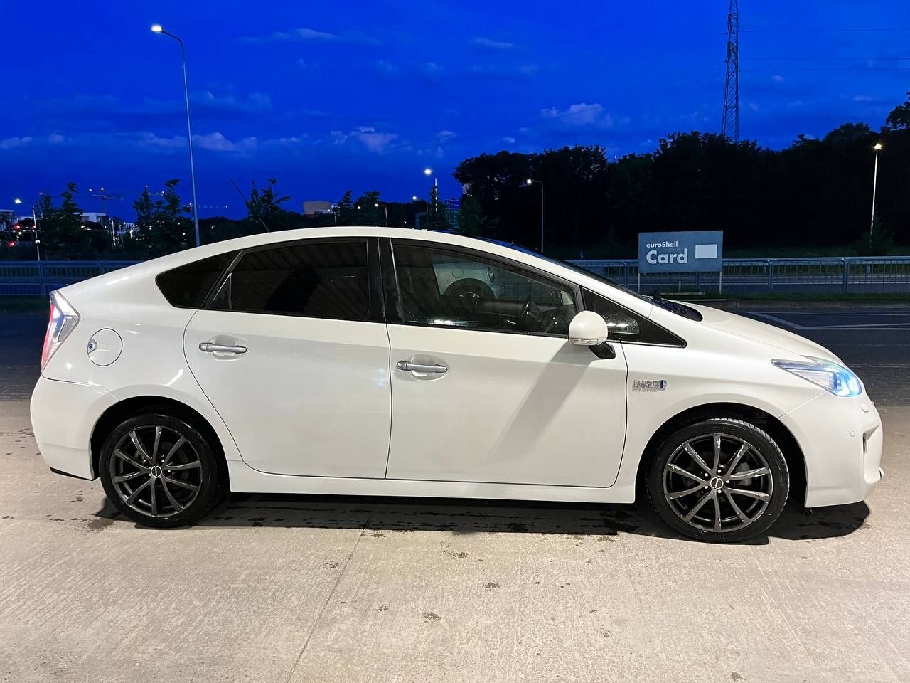 Wynajme AUTA na taxi,prywatnie,dostawy! PRIUS 30