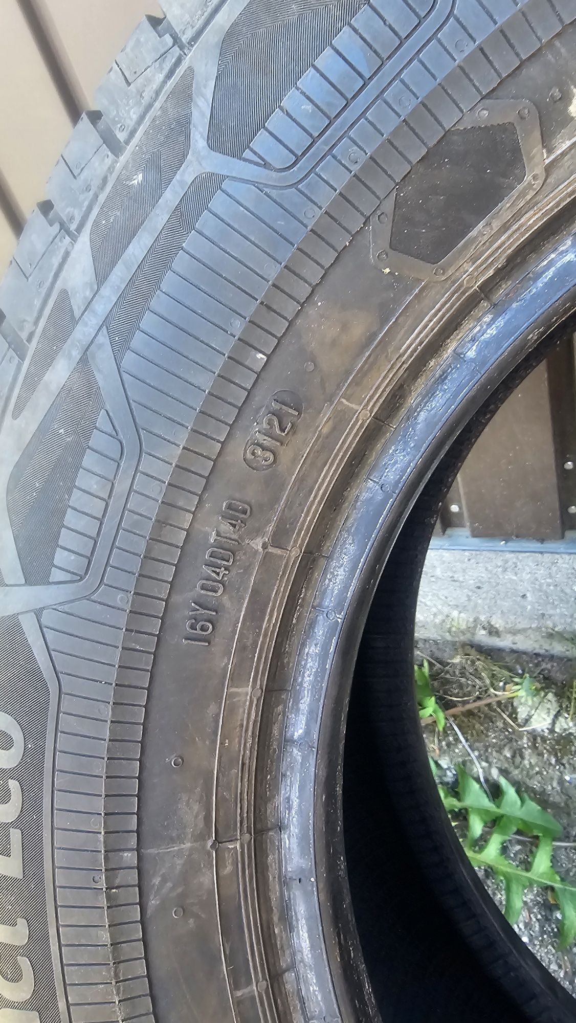 Opony Continental 235/65/16C 115/113R nowe